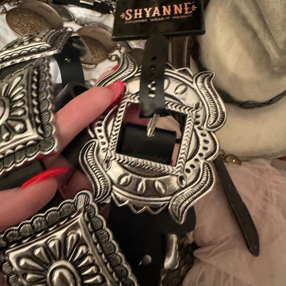 Shyanne concho belt - Picture 2 of 8